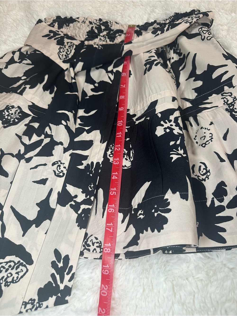 Anthropologie Somerset Black White Floral Belted Mini Skirt Size M - Picture 9 of 9